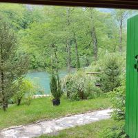 15196734734633_pogled_na_reku_taru_iz_bungalova.jpg